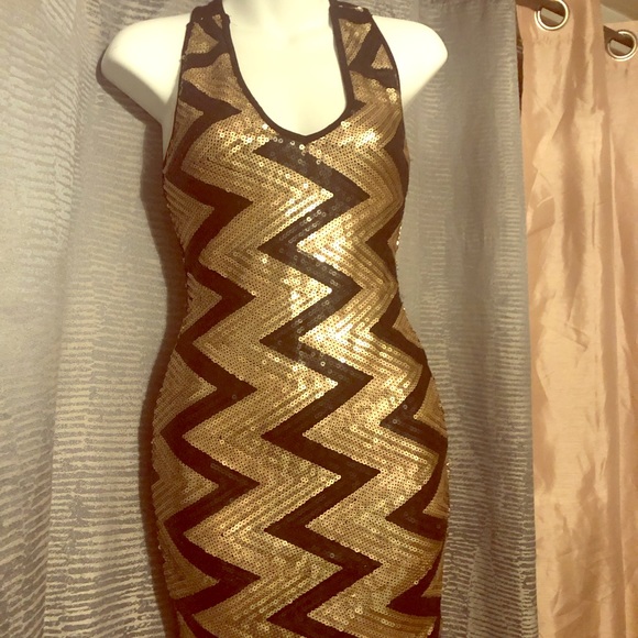 Dresses & Skirts - Sequins dress gold and black